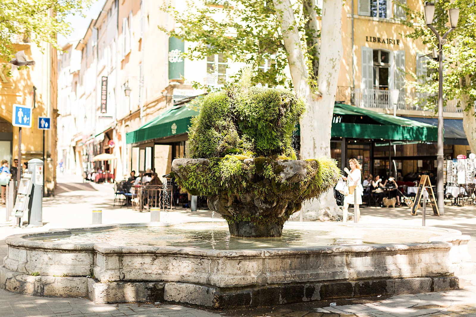 a fountain along Cours Mirabeau in Aix-en-Provence